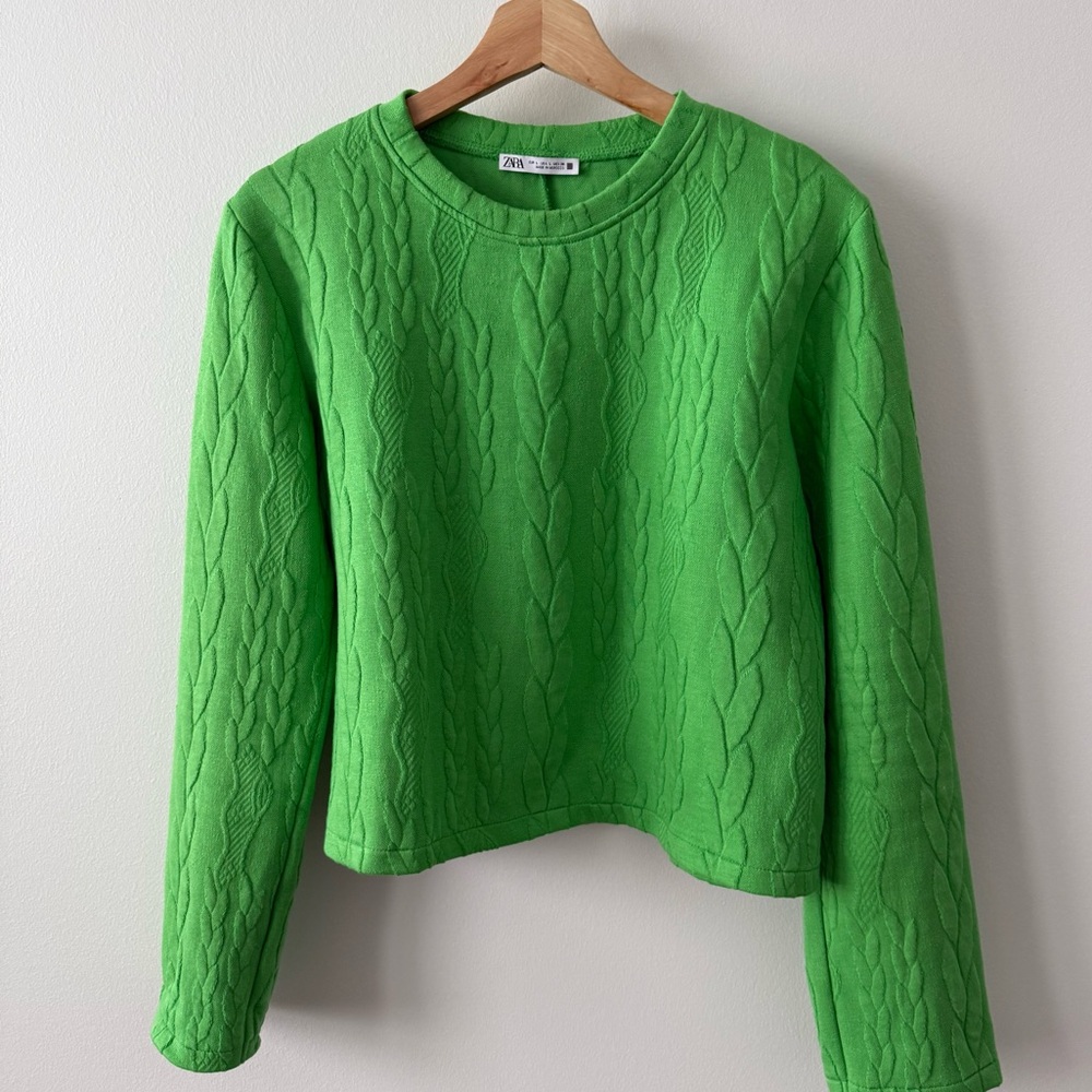 Zara Cable-Knit  Cropped Sweater